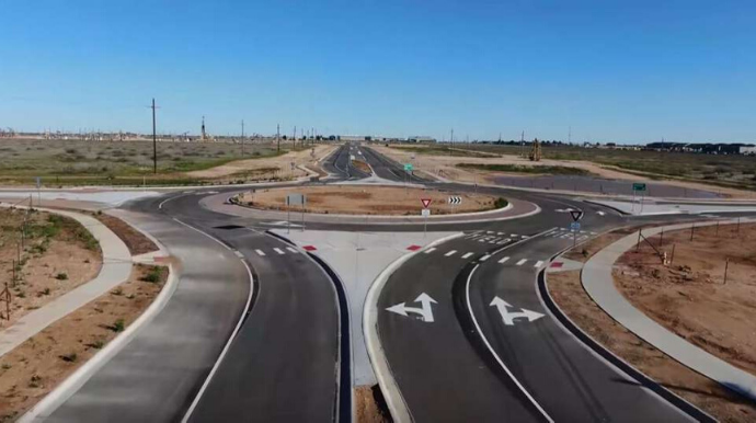 Tips for Driving on a New Roundabout Photo
